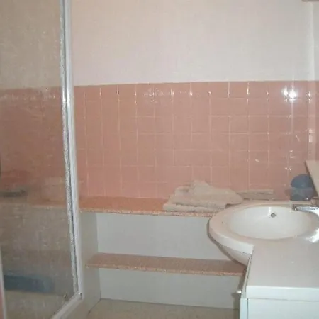 Cosy Avec Terrasse, Parking Et Wifi - Ideal Cures Et Centre-ville, Amelie-les-bains - Fr-1-703-3 Apartamento